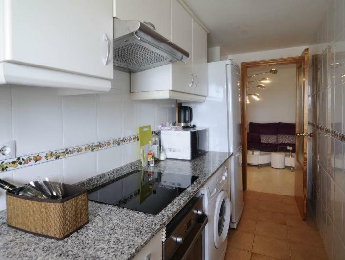 First Line Apartment Порт Саплая Екстериор снимка